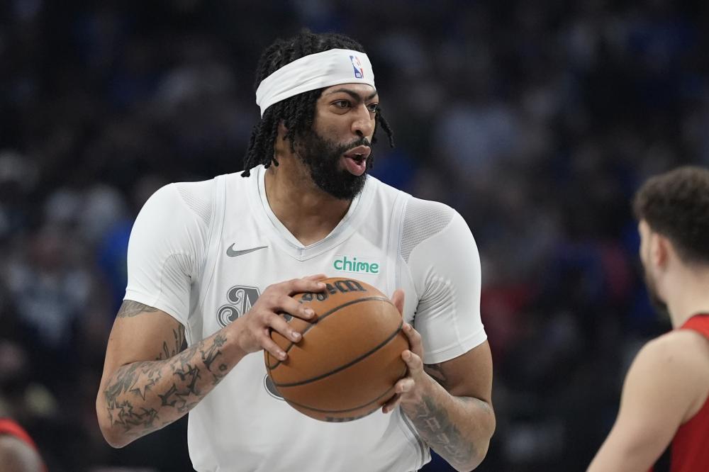 表现亮眼 表现亮眼