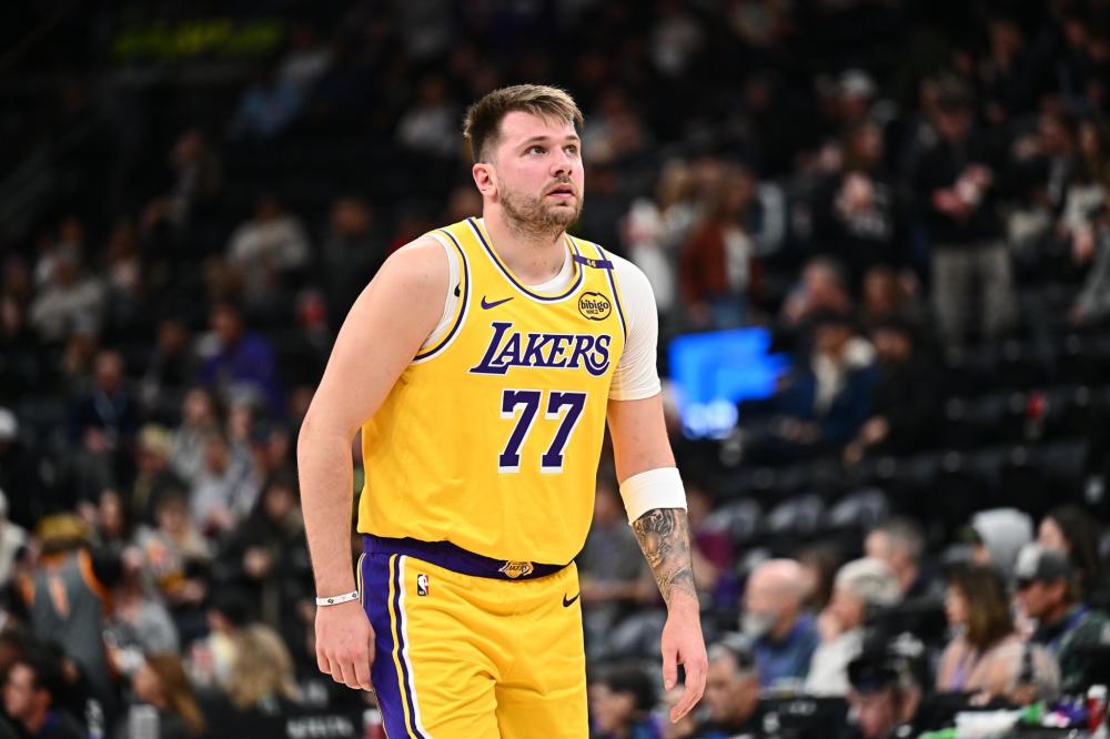 了游泳的行 了游泳的行